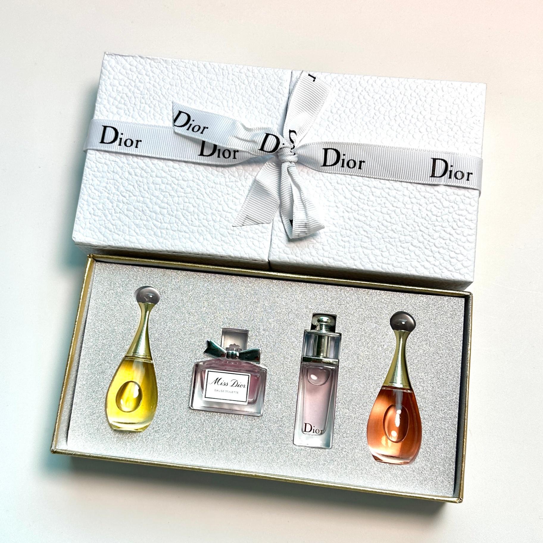 DIOR 4 IN 1 SET 4X5ML WHITE BOX WITH RIBBON Berry Berry Msia